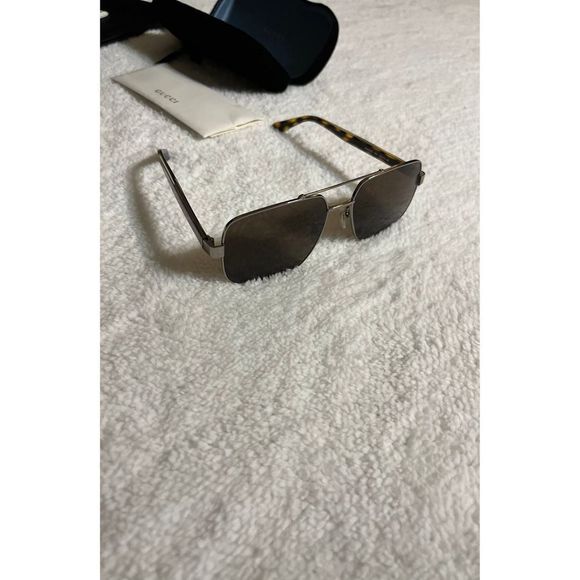 Gucci Sunglasses - Picture 9 of 10